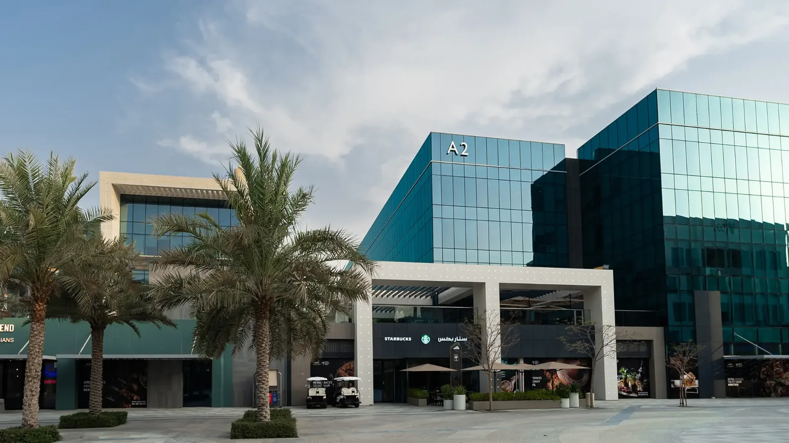 Starting a Company in Dubai: Advantages, Requirements, Procedure & Costs