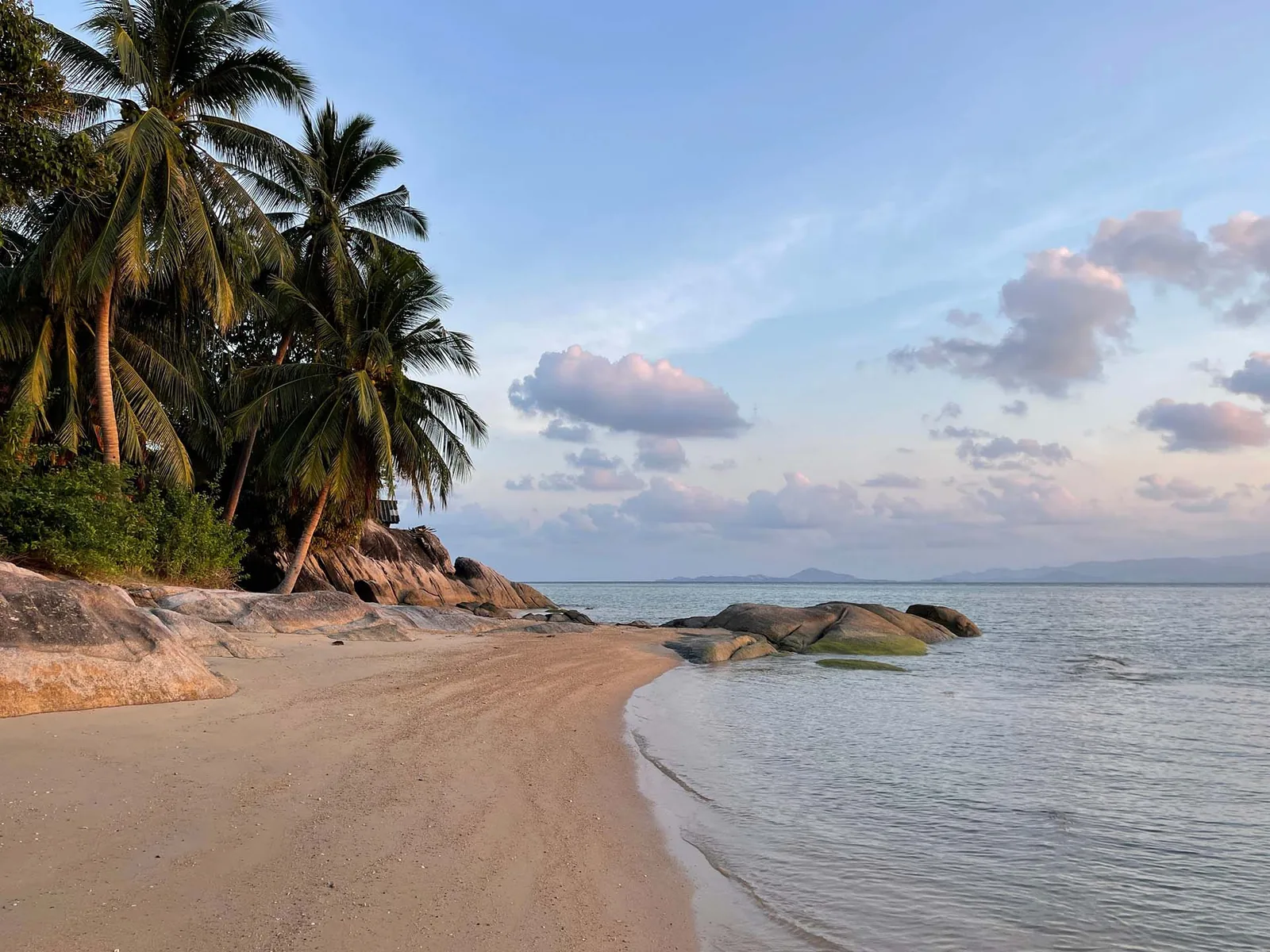Moving to Thailand 2026: Reasons, Requirements & Costs