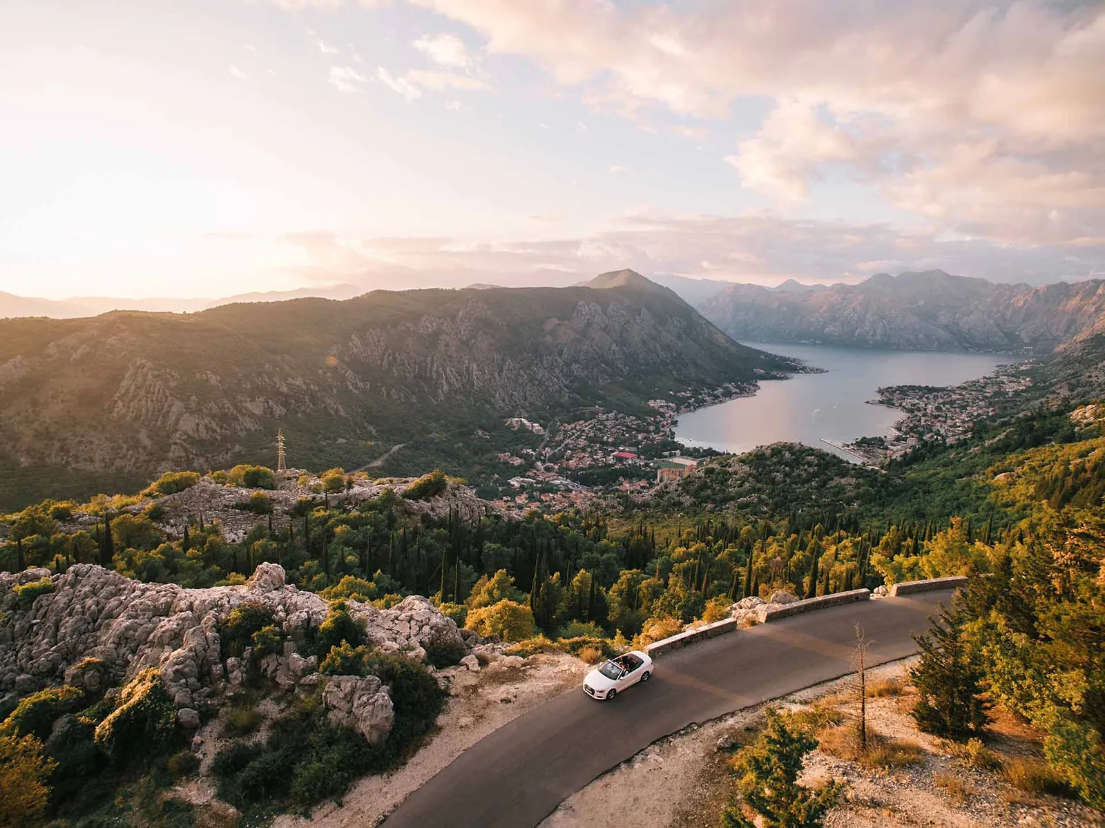Where to emigrate with little money? 10 countries + tips