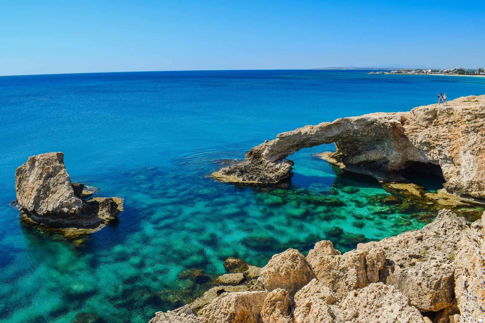 baia di cipro mare piccolo