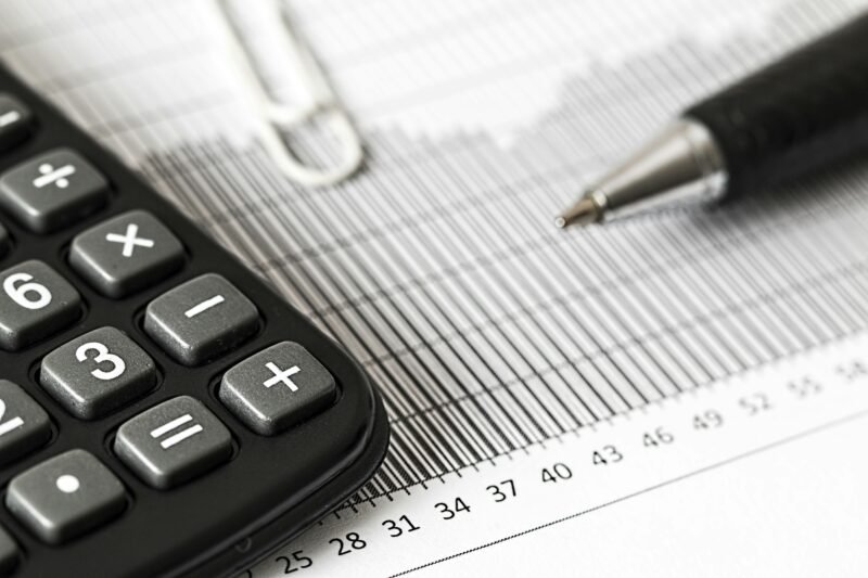 steuer papier stift planung